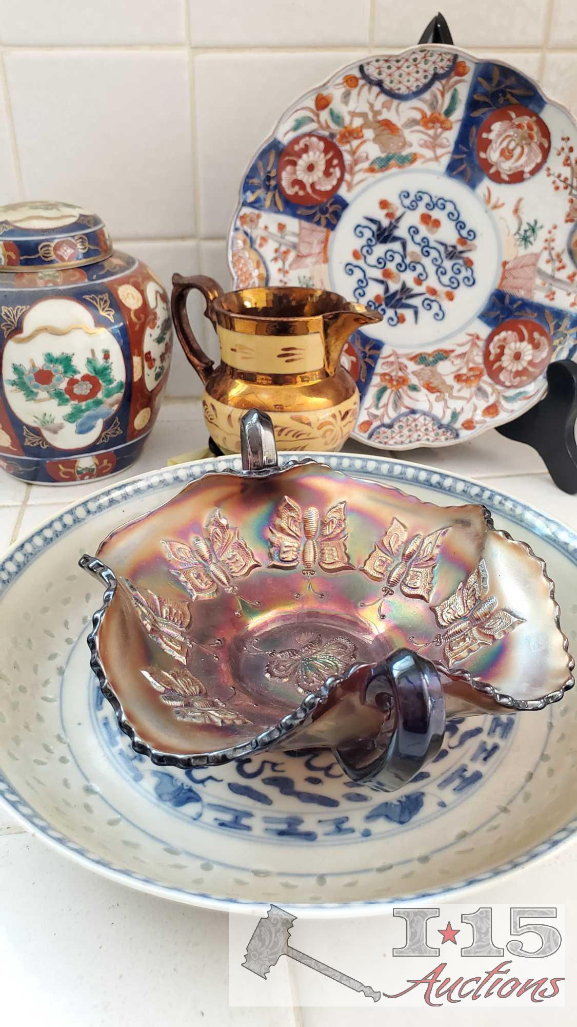 Collectors antique porcelain and carnival glass pieces!