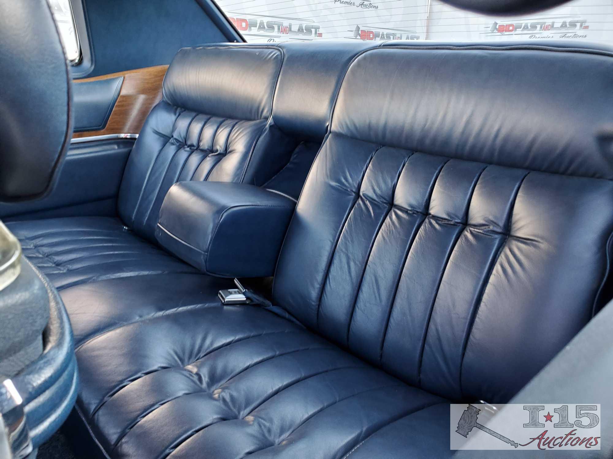 1974 Cadillac Coupe DeVille, Blue