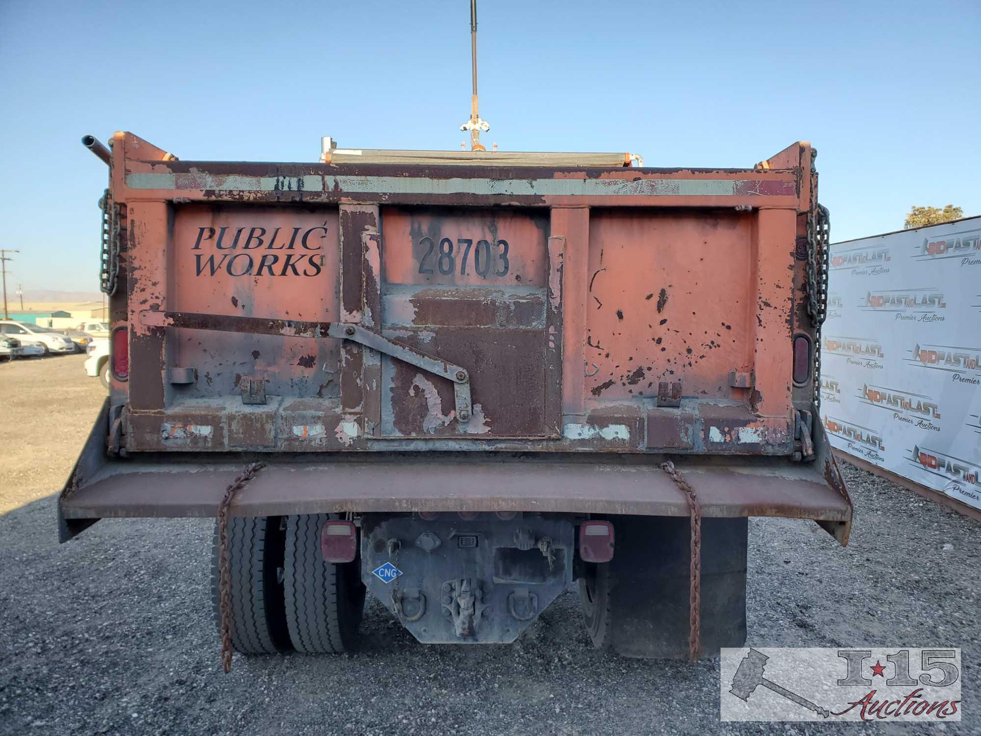 2010 CCC Crane Carrier Co. Low Entry Tilt 2 Warren 12' End Dump Truck