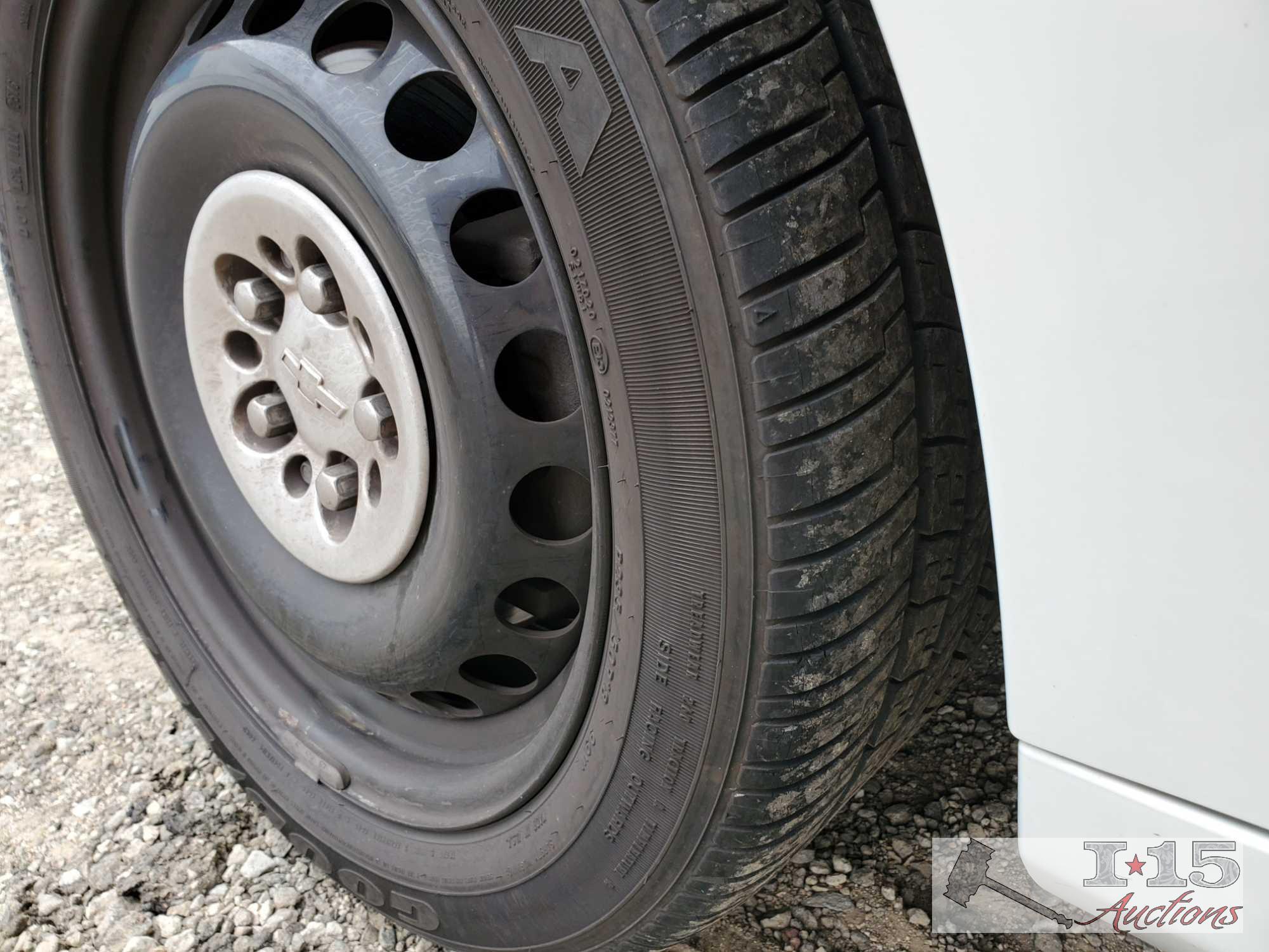 2012 Chevrolet Caprice, White CURRENT SMOG