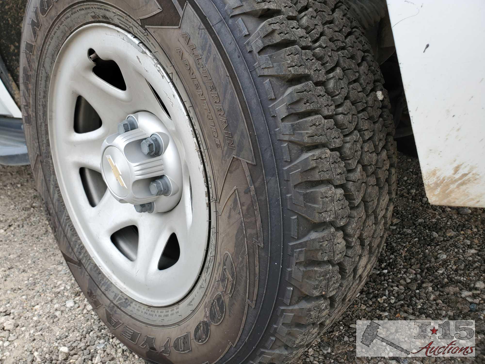 2016 Chevrolet Tahoe, White CURRENT SMOG