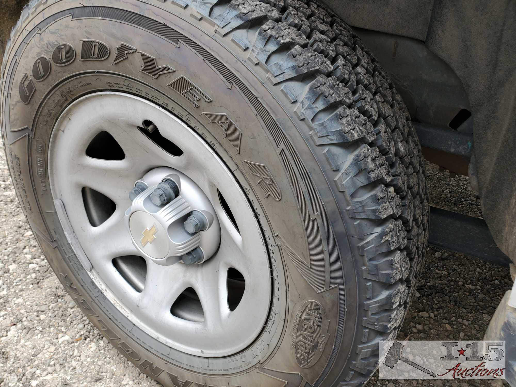 2016 Chevrolet Tahoe, White CURRENT SMOG