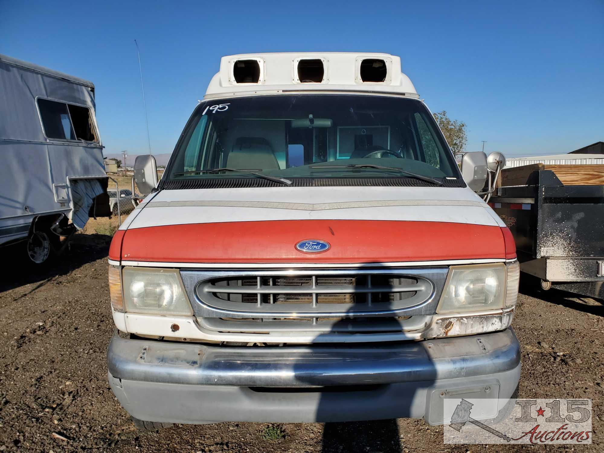 1997 Ford E-350 Econoline, 7.3L Power Stroke Diesel Red/White/Silver