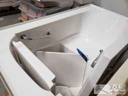 8 Therapy Tubs, Various Models and Sizes