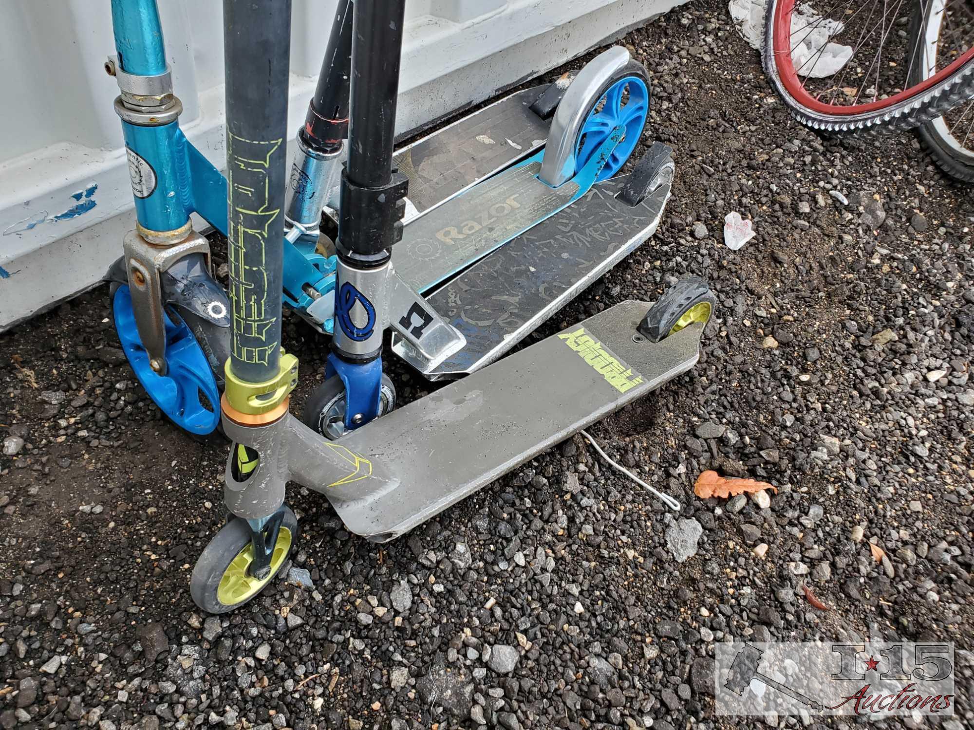 Prodigy, AO and 2 Razor Scooters