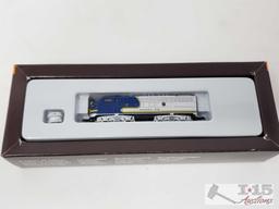 Marklin Mini-Club Z Scale Sante Fe Locomotive in Box - 88601