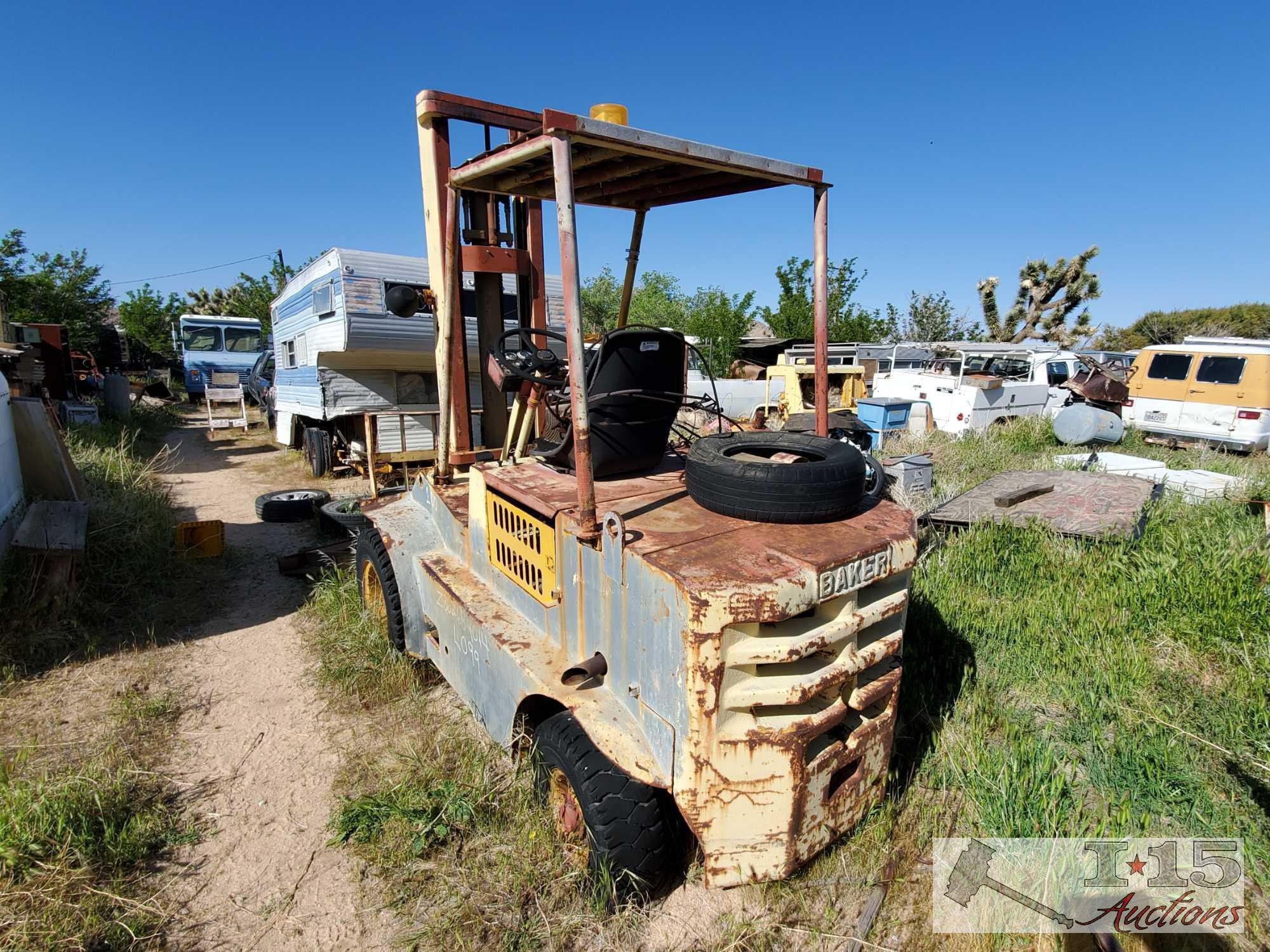 Baker Gas Fork Lift