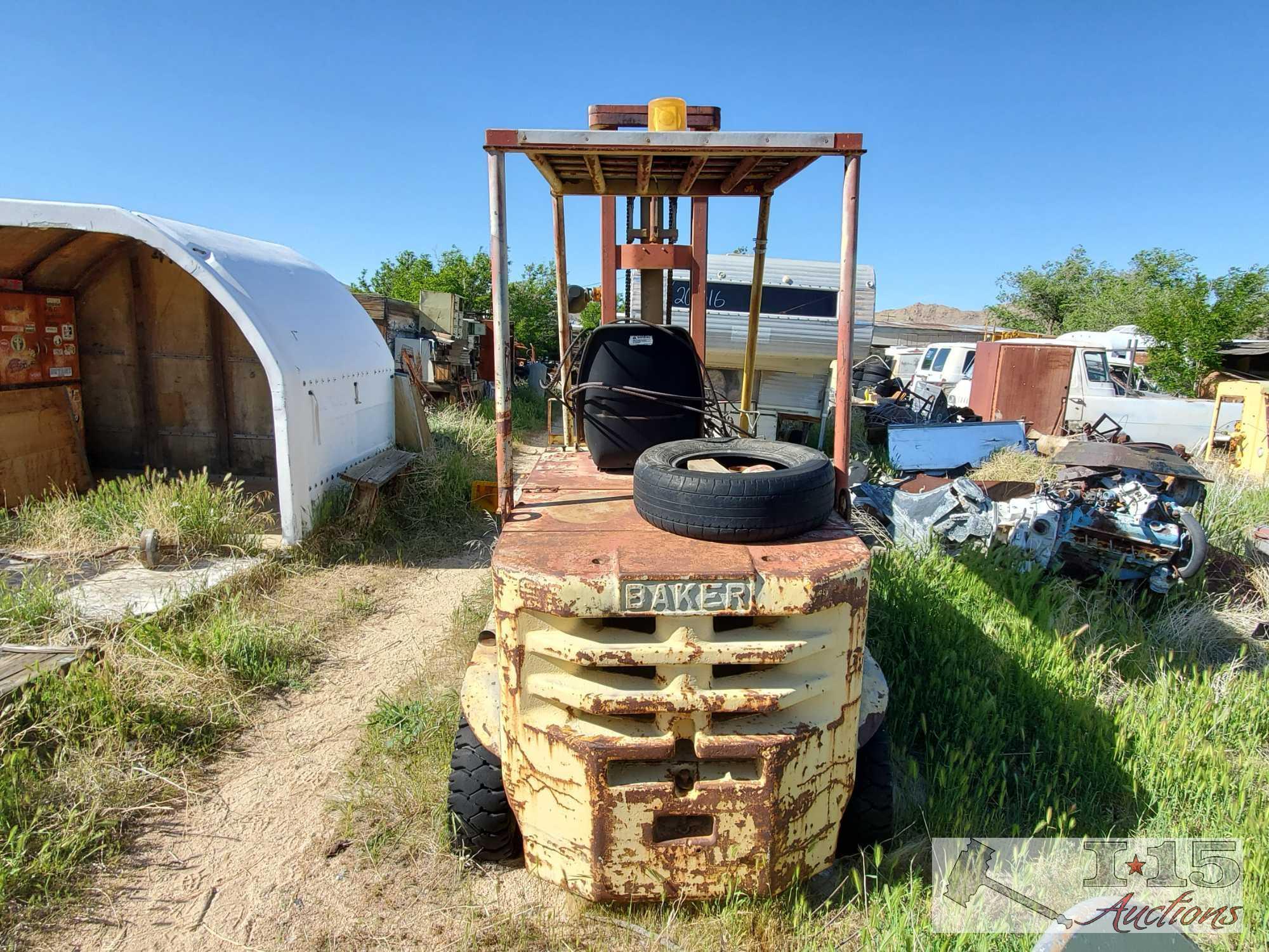 Baker Gas Fork Lift