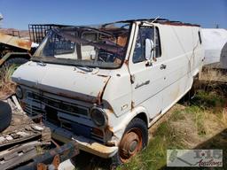 Ford Econoline 300