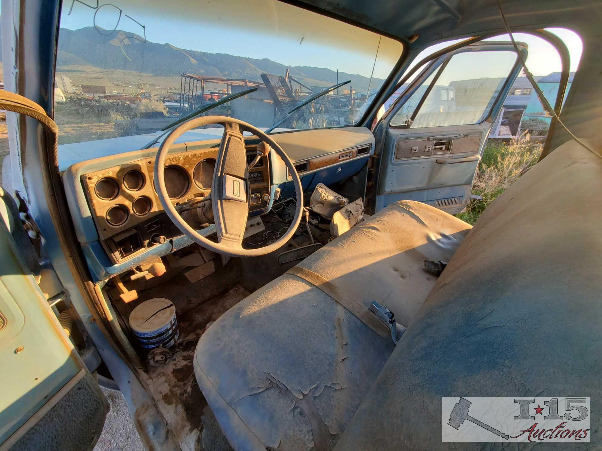 1977 Chevrolet 4WD Tow Truck