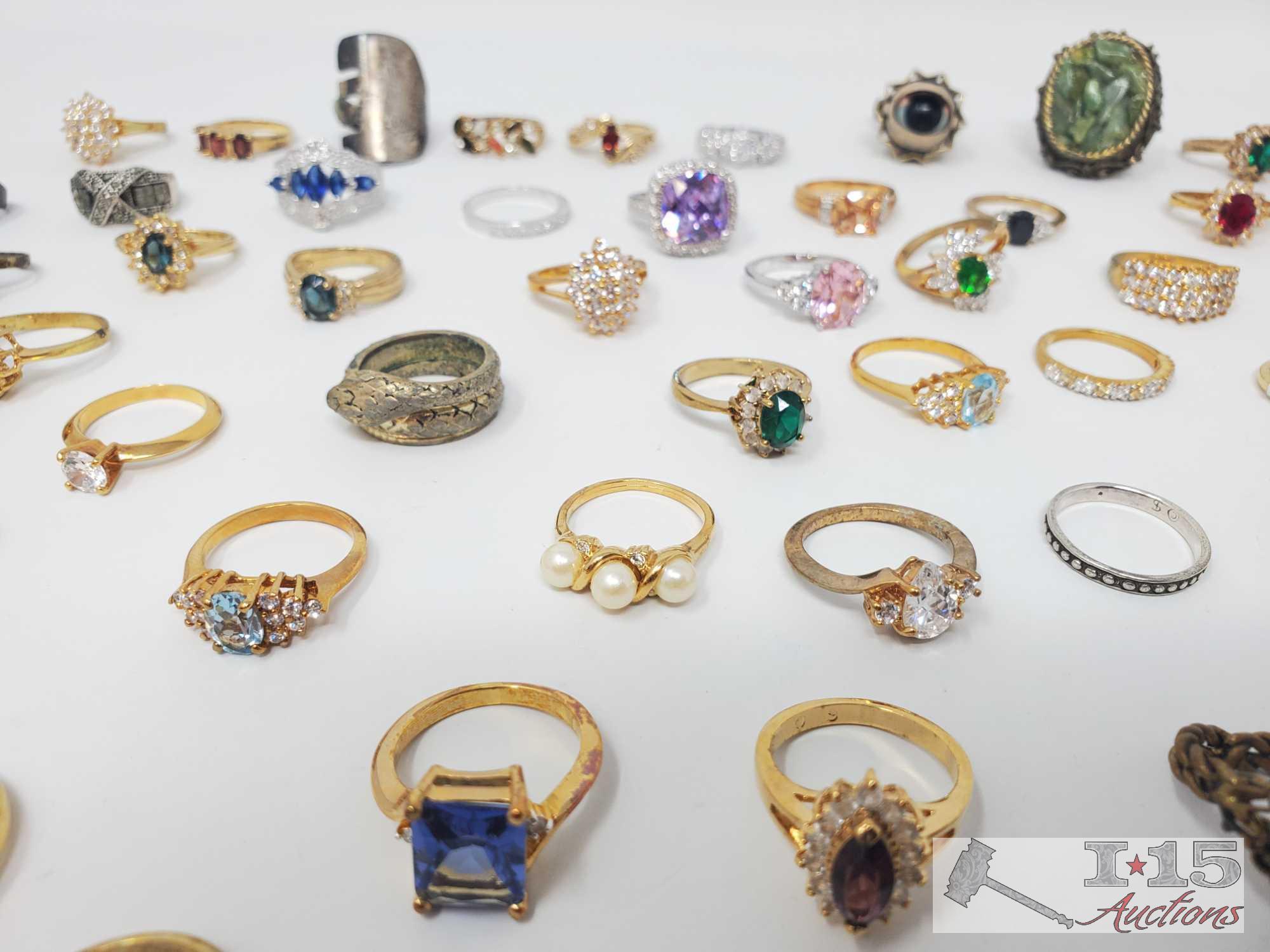 Approx 70 Costume Rings