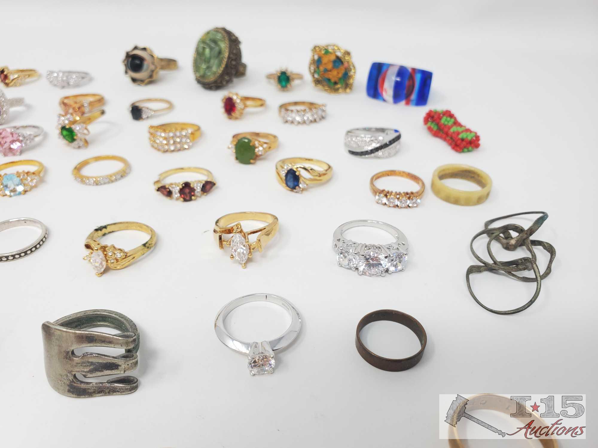 Approx 70 Costume Rings