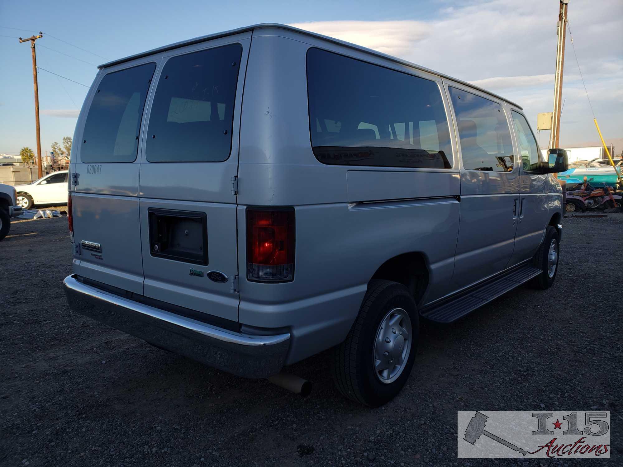 2011 Ford Econoline Wagon , CURRENT SMOG