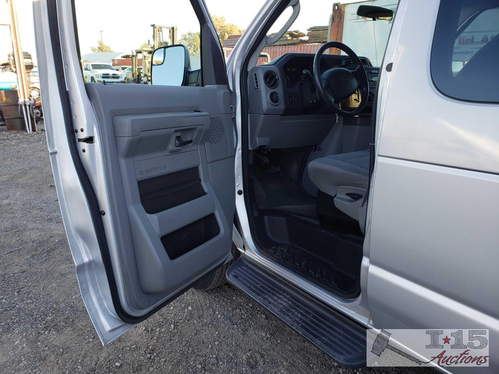 2011 Ford Econoline Wagon , CURRENT SMOG