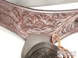 New 22 Caliber Medium oil tooled leather Western gun holster and belt.