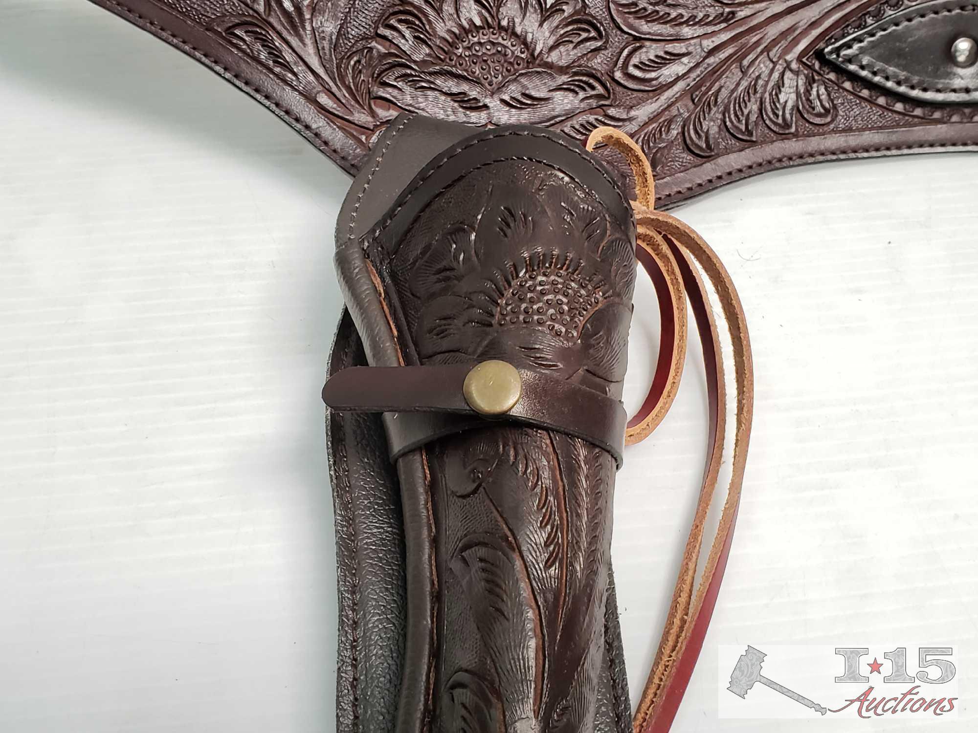 New 22 Caliber Medium oil tooled leather Western gun holster and belt.