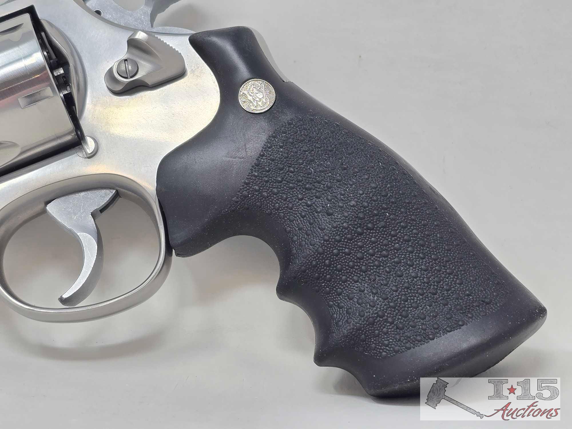 Smith & Wesson 629-3 Classic .44 Magnum Revolver