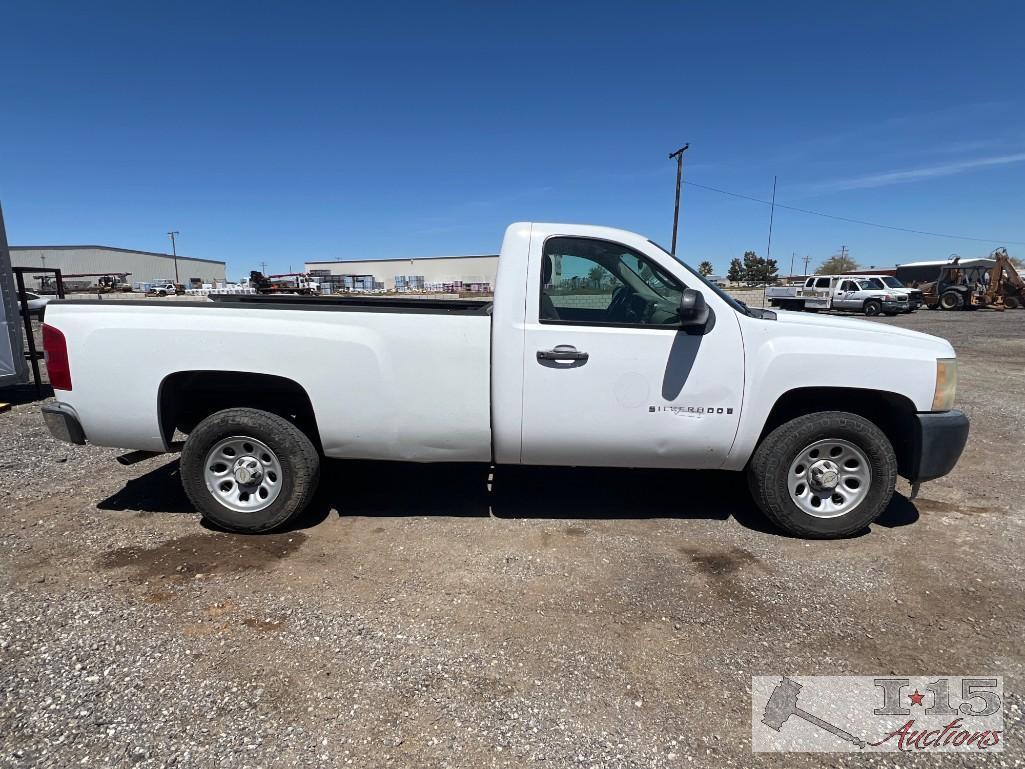 2009 Chevrolet Silverado Pickup Truck