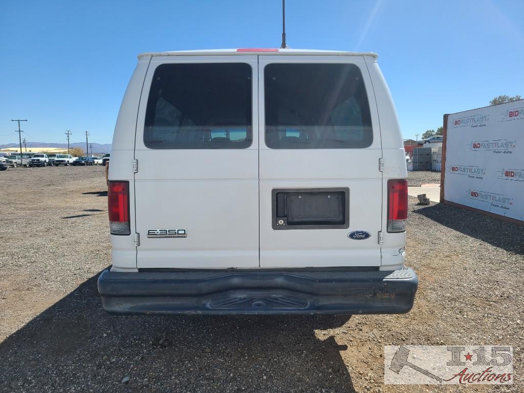 2008 Ford Econoline Van