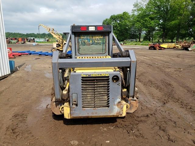 New Holland LS180 Skidsteer