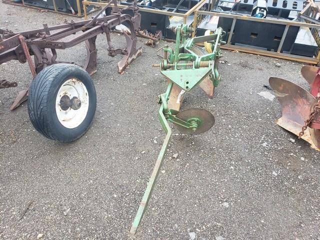 John Deere 2btm Bolt On Plow