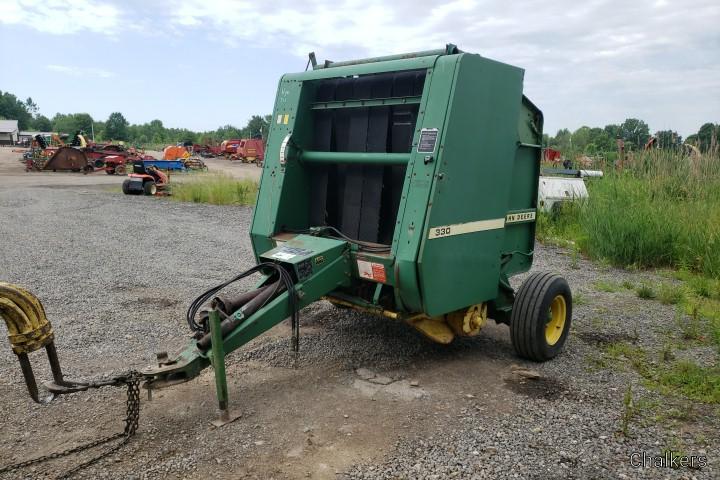 John Deere 330 Round Baler