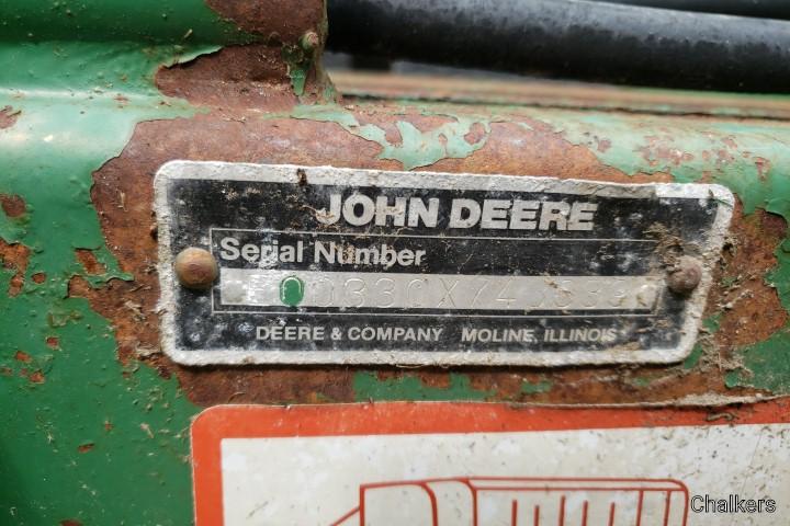 John Deere 330 Round Baler