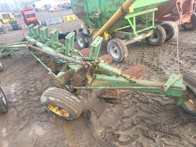 John Deere 6btm. ARS Plow