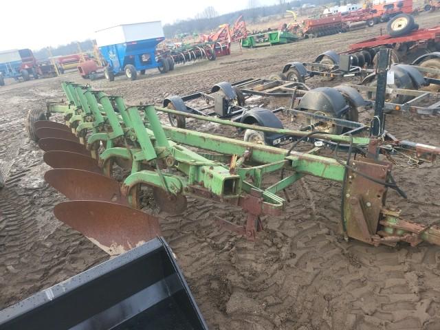 John Deere 6btm. ARS Plow