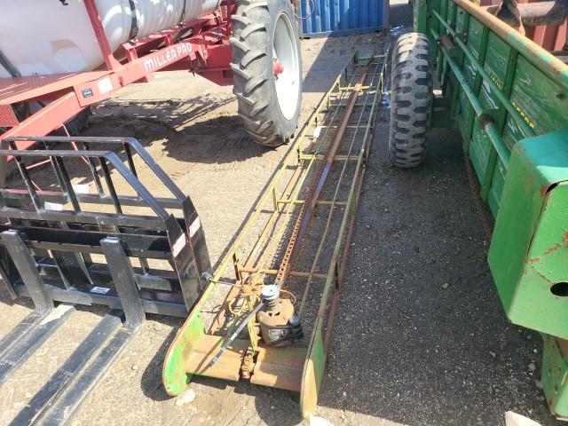 John Deere 24ft. Skeleton Hay Elevator