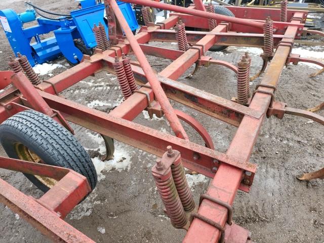 Stan Hoist 10 shank 3pt. Chisel Plow