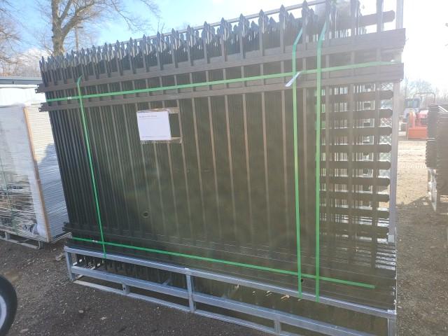 (30) 10ft.x7ft. Fence Panels (31) Posts