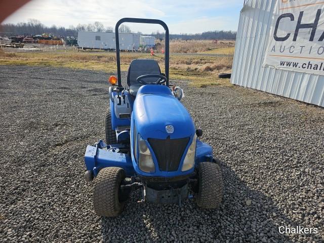 New Holland TZ24DA 4x4 w/Belly Mower