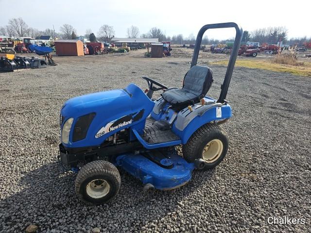 New Holland TZ24DA 4x4 w/Belly Mower