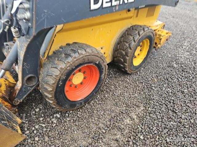 John Deere 318E Skidsteer