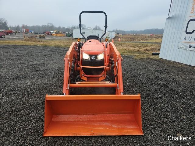 Kubota L3901 4x4 w/Ldr