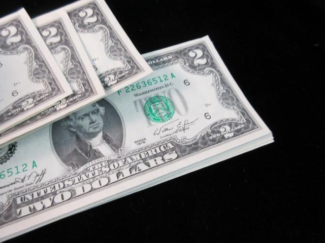 Lot of 30 2.00 Consecutive Numbered Bills 1976