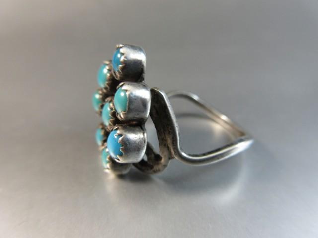 Vintage Point Style Navajo Sterling Silver Turquoise Stone Ring