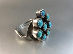 Vintage Point Style Navajo Sterling Silver Turquoise Stone Ring