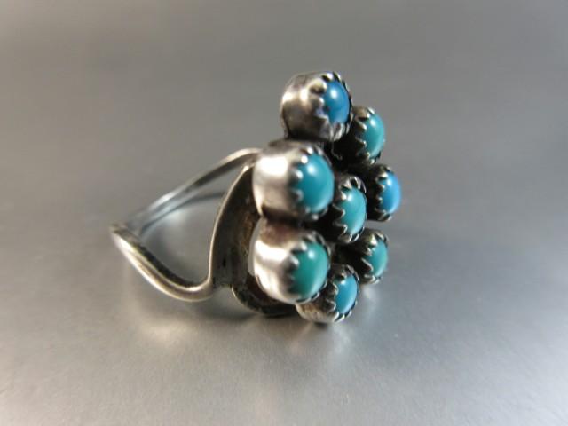 Vintage Point Style Navajo Sterling Silver Turquoise Stone Ring