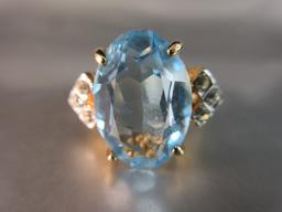 Gold Tone Blue Glass Cocktail Ring