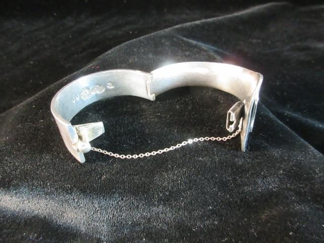 Stunning Vintage Sterling Silver Heavy Mexico Two Tone Signed Bracelet