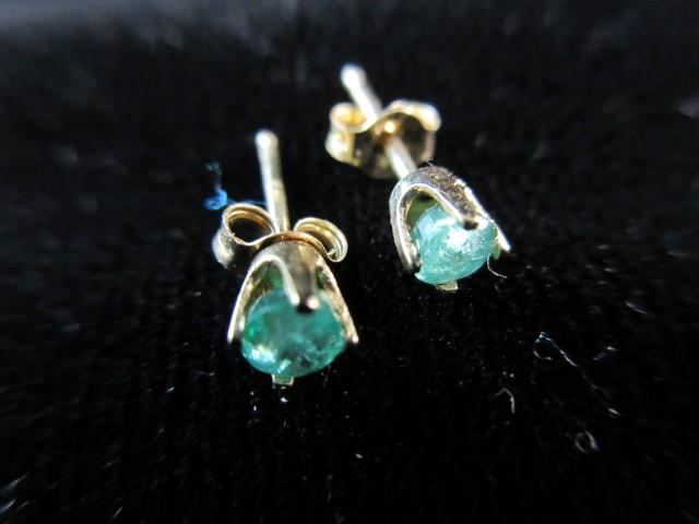 14K Yellow Gold Emerald Earrings