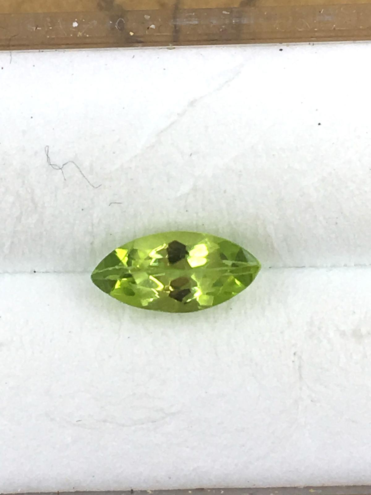 Peridot Marquise 0.60 ct