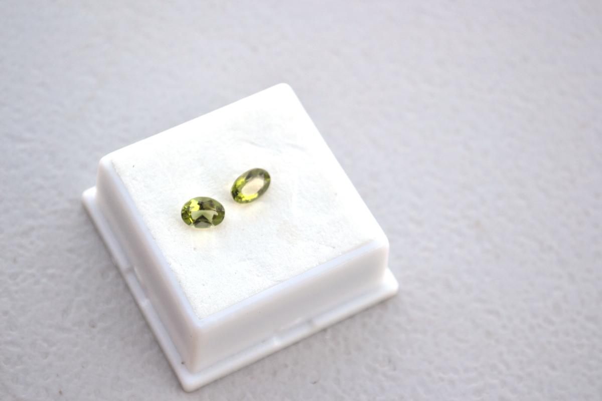 1.73 Carat Matched Pair of Fine Oval Cut Peridot