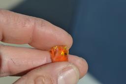 2.62 Carat Fine Mexican Opal Rough