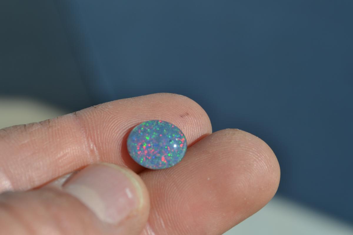 2.71 Carat Fantastic Australian Opal Triplet