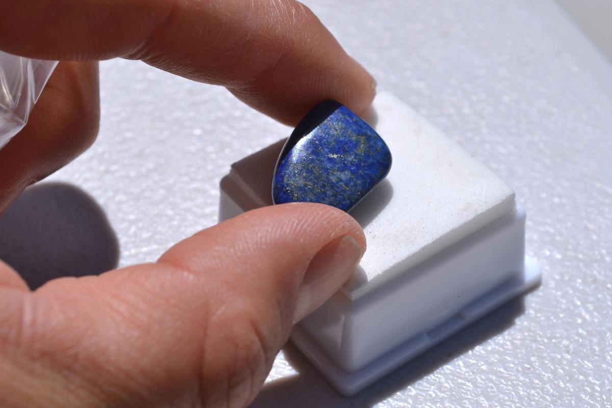 20.00 Carat Nice Lapis Lazuli