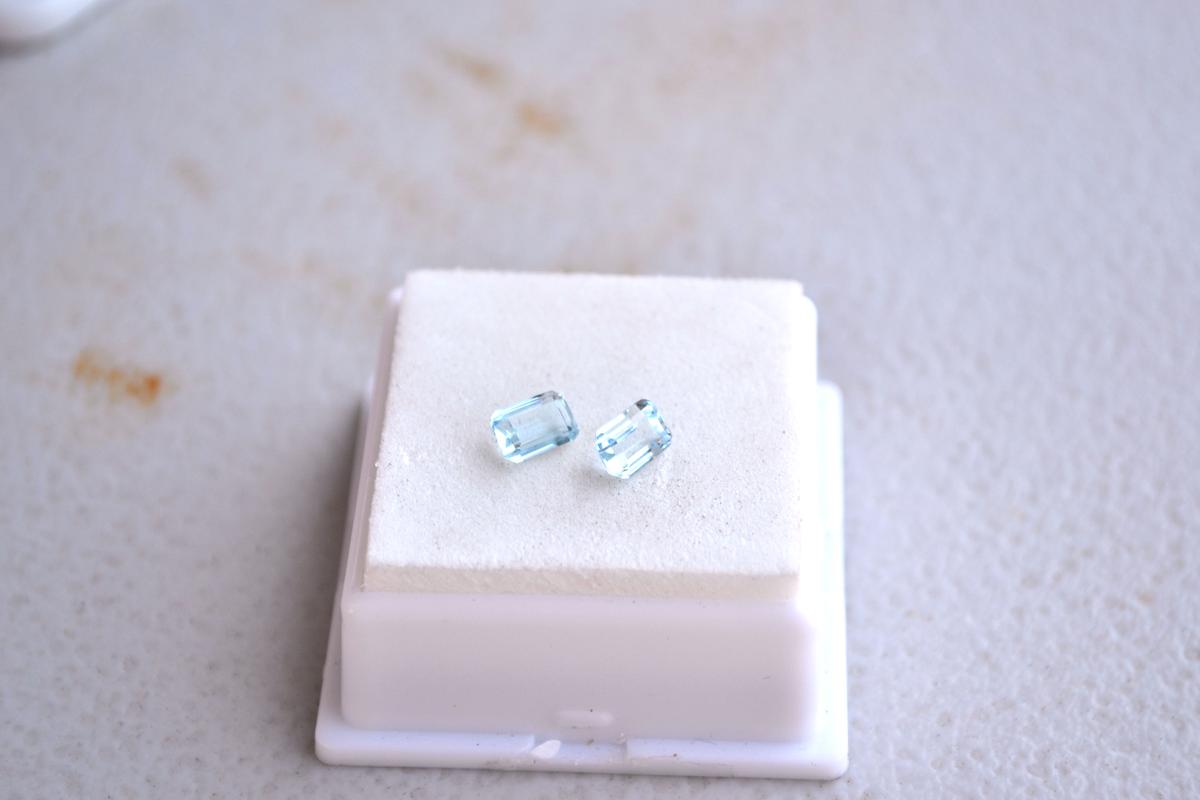 1.45 Carat Matched Pair of Very Fine Aquamarines