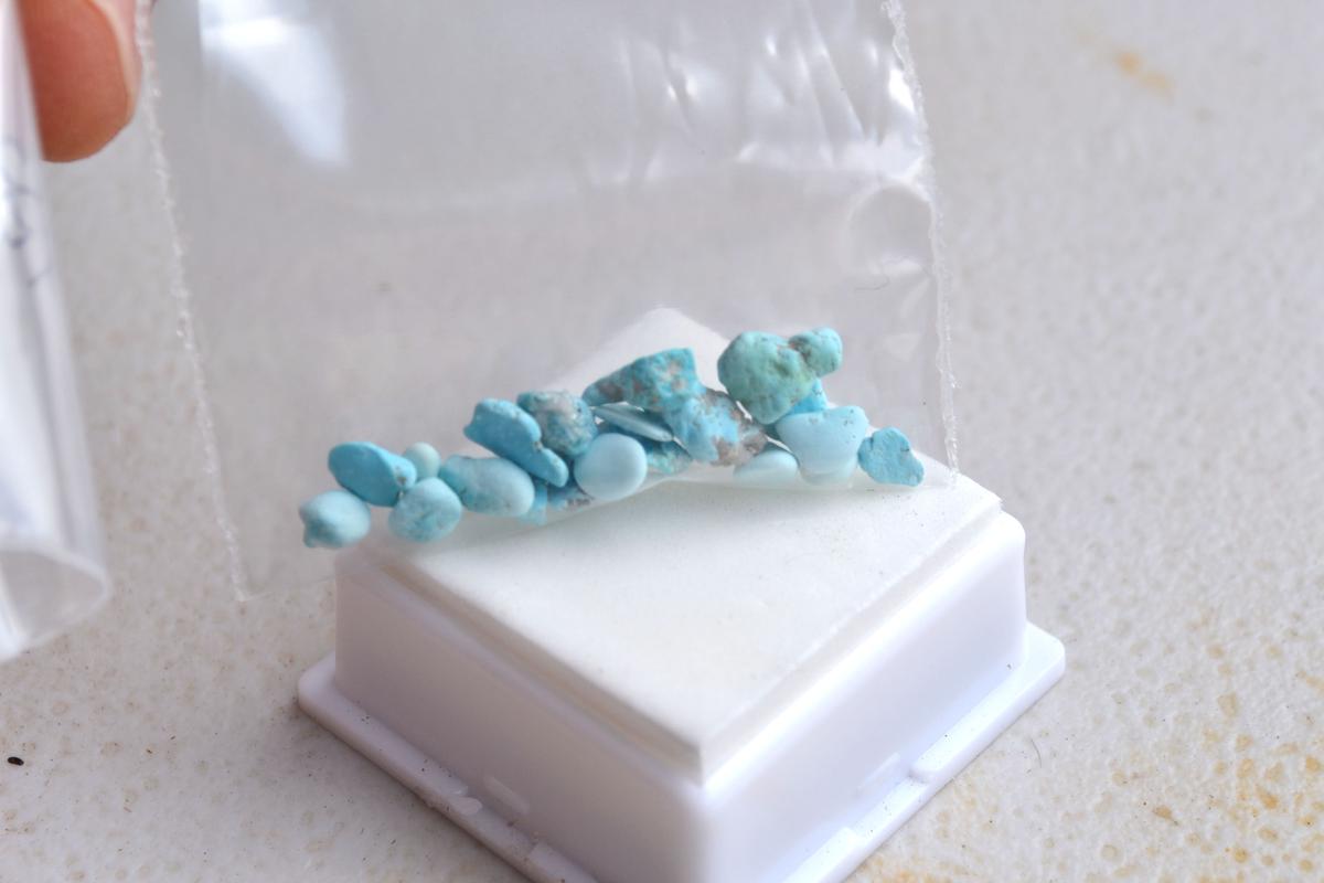 10.01 Carat Parcel of Kingman Turquoise Nuggets